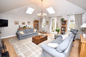 Lounge- click for photo gallery